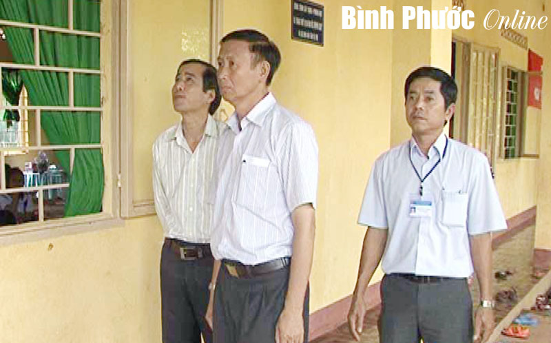 Ông Nguyễn Hoành Sơn và tấm lòng vì học sinh nghèo