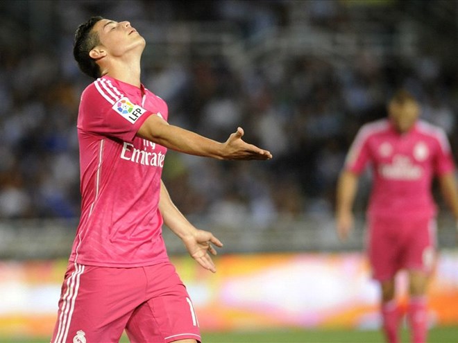 Real thảm bại, AC Milan khởi đầu ấn tượng
