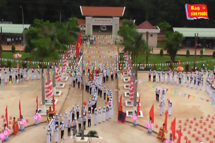 Trường THPT chuyên Bình Long khánh thành và khai giảng năm học mới 2014-2015
