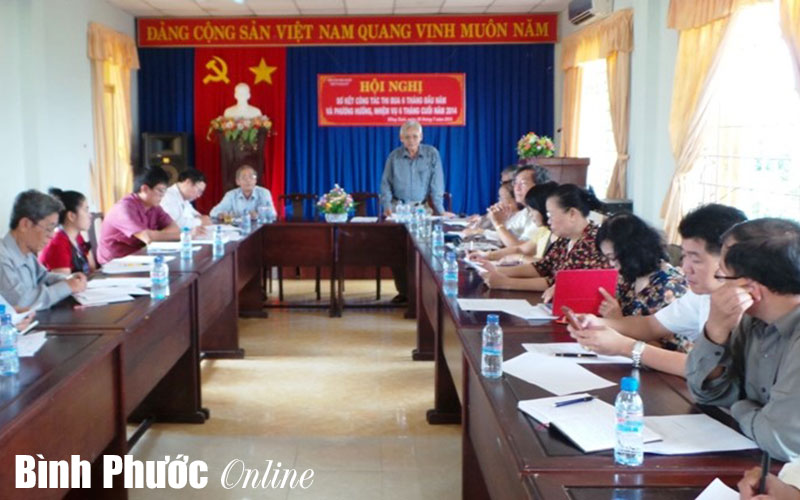 Khối thi đua số 7: Sơ kết 6 th&aacute;ng đầu năm 2014