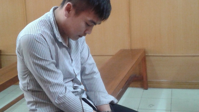 T&agrave;i xế Vinasun thấy du kh&aacute;ch x&agrave;i Iphone x&ocirc;ng tới cướp