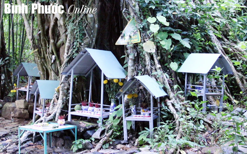 Tái diễn việc đặt am, miếu thờ trên núi Bà Rá - Nguy cơ cháy rừng cao