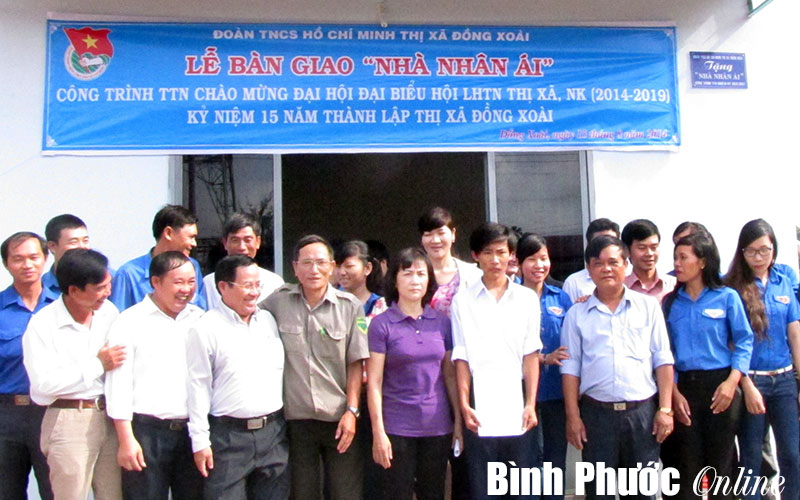 Một học sinh trường THPT Đồng Xoài được tặng “nhà nhân ái”