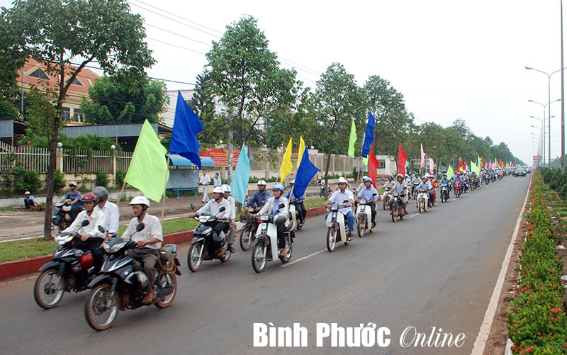 Bảo đảm an to&agrave;n giao th&ocirc;ng dịp lễ Quốc kh&aacute;nh