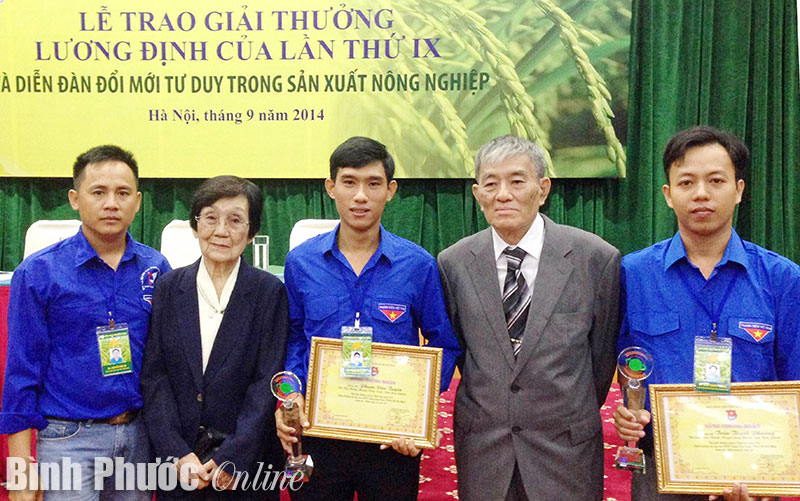 3 thanh niên Bình Phước nhận giải thưởng Lương Định Của 2014