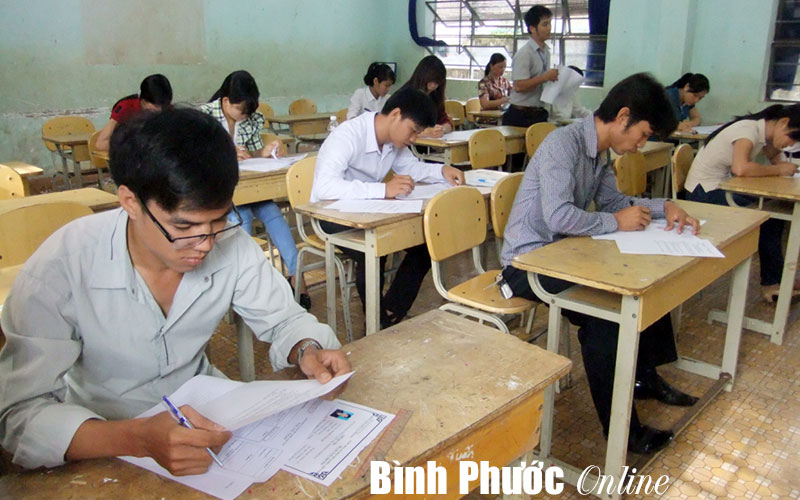 Tuyển dụng 9/70 c&ocirc;ng chức cấp x&atilde;, phường