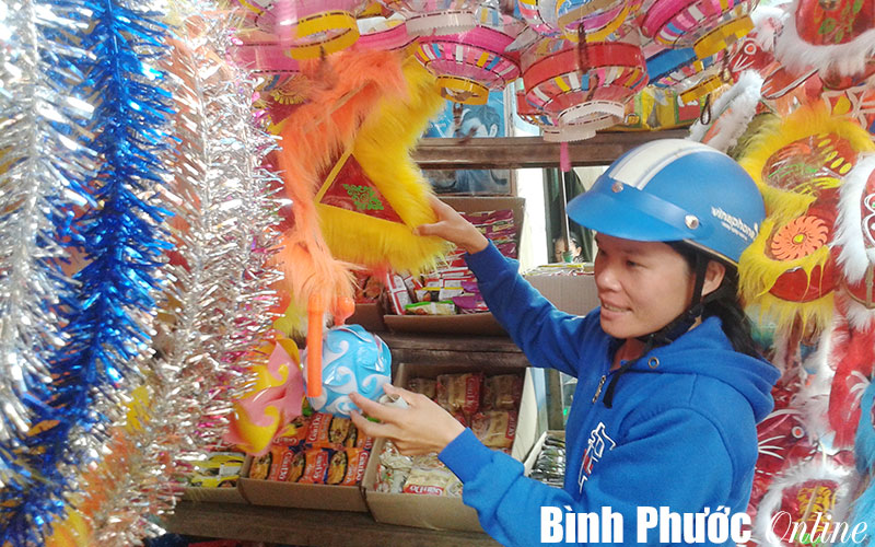 Đèn Việt lên ngôi, bánh ảm đạm