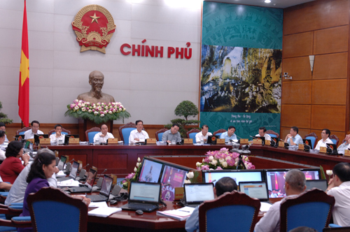 Thủ tướng Nguyễn Tấn Dũng: Chuẩn bị hồ sơ, c&acirc;n nhắc đấu tranh ph&aacute;p l&yacute; với Trung Quốc