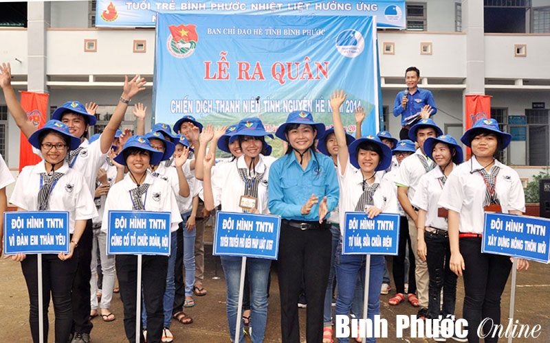 Thắm mãi màu áo xanh tình nguyện