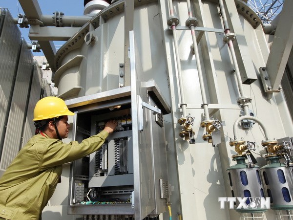 Cháy rừng khiến đường dây 500kV Bắc-Nam mạch 1 gặp sự cố