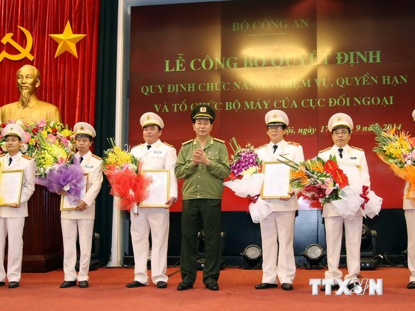 Bộ C&ocirc;ng an ra mắt Cục Đối ngoại đẩy mạnh hợp t&aacute;c quốc tế