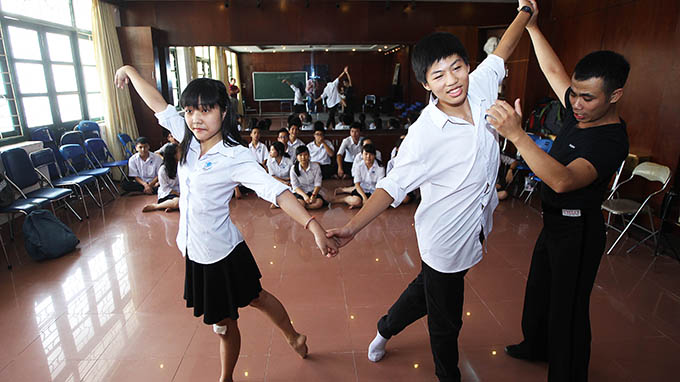 Trở thành sinh viên khi đang học phổ thông