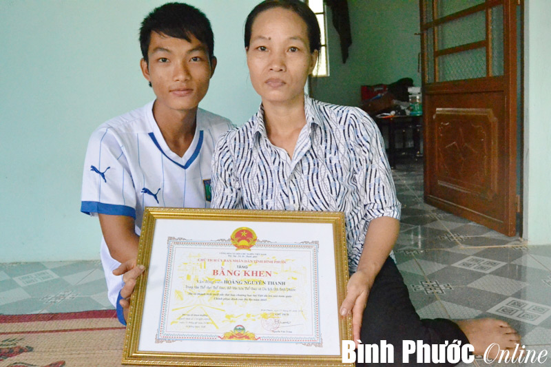 Phía sau những tấm huy chương