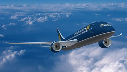 Tước giấy phép 2 phi công VNA để máy bay suýt đâm nhau