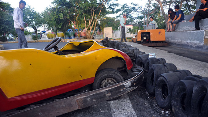 Vỡ gan, giập lá lách do chơi xe điện đụng