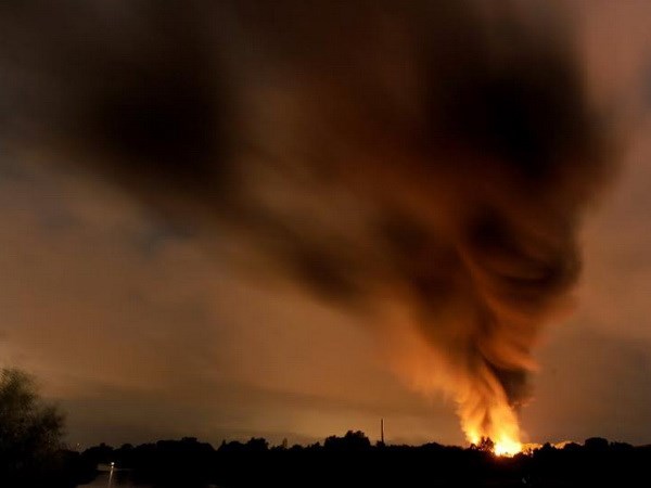 Nổ kinh hoàng tại nhà máy sơn ở Đức gây hư hại nghiêm trọng