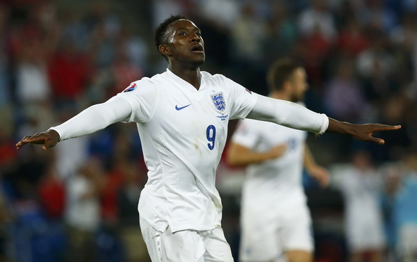 Welbeck lập cú đúp, Anh bắt nạt Thụy Sĩ