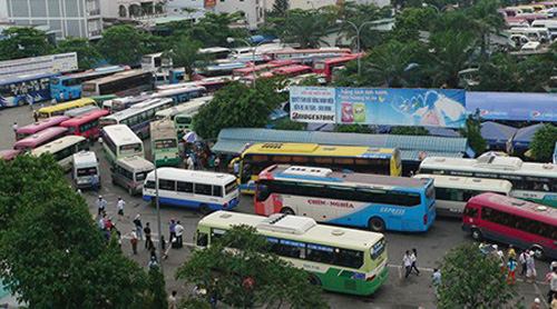 Xe chạy hợp đồng 10 khách trở lên phải báo cáo Sở GT-VT