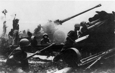 Chiến dịch ti&ecirc;́n c&ocirc;ng Đường 9-Khe Sanh: Tập trung lực lượng v&acirc;y h&atilde;m, vận dụng c&aacute;c h&igrave;nh thức t&aacute;c chiến linh hoạt