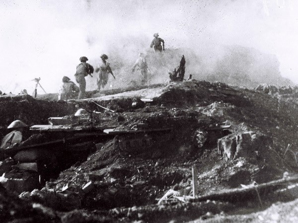 Điện Bi&ecirc;n Phủ: Chiến c&ocirc;ng ch&oacute;i lọi