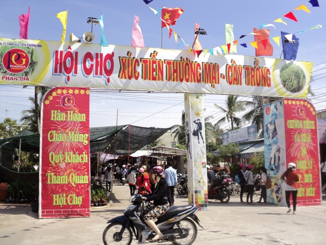 Không tổ chức trò chơi trúng thưởng tại hội chợ giao lưu văn hóa - thương mại huyện Lộc Ninh