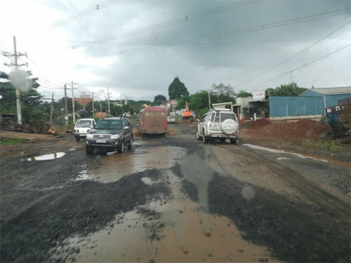 Đường Hồ Ch&iacute; Minh (QL14) đoạn B&igrave;nh Phước: Phạt nh&agrave; thầu l&agrave;m ẩu