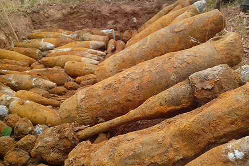 Phát hiện hầm bom khi mở rộng cửa khẩu Lao Bảo