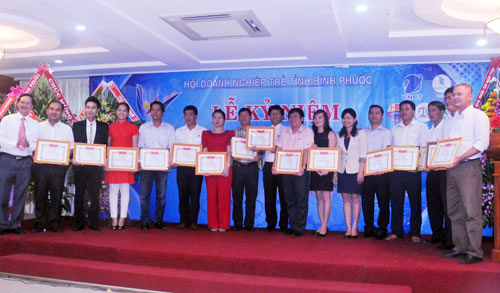 Hội Doanh nh&acirc;n trẻ B&igrave;nh Phước kỷ niệm 10 năm th&agrave;nh lập