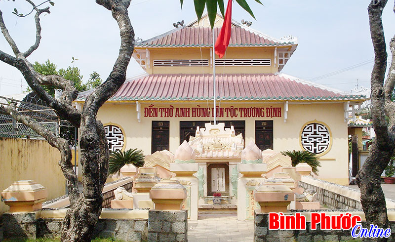 Anh h&ugrave;ng Trương Định sống m&atilde;i c&ugrave;ng d&acirc;n tộc