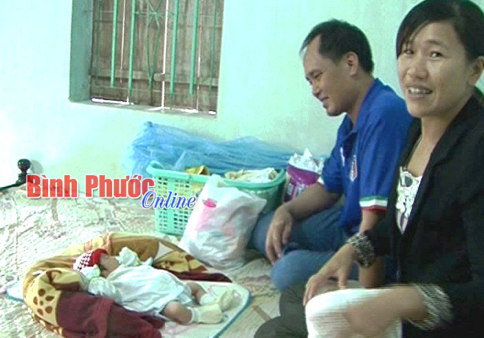 Bé gái sơ sinh bị bỏ rơi được cứu kịp thời