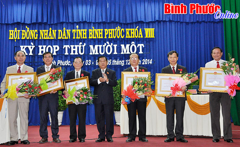 C&aacute;c &ocirc;ng Nguyễn Tiến Dũng, Trần Ngọc Trai được bầu giữ chức vụ Ph&oacute; chủ tịch HĐND v&agrave; UBND tỉnh