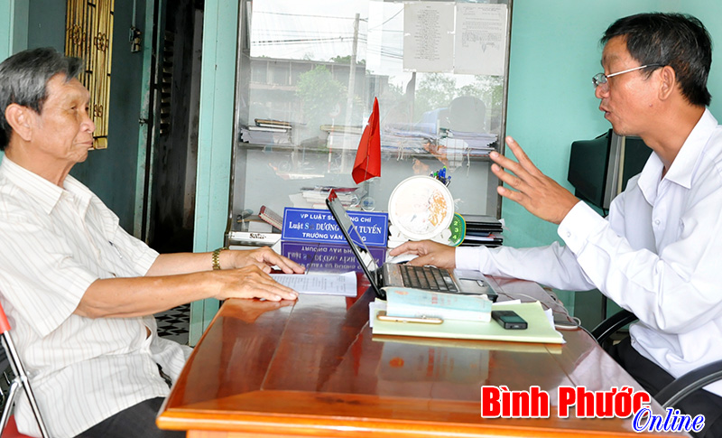 Bị đơn mỏi m&ograve;n chờ... được xử &aacute;n: TAND TX. Đồng Xo&agrave;i để &ocirc;ng Đ&agrave;o Nhựt Hoa &ldquo;leo c&acirc;y&rdquo;