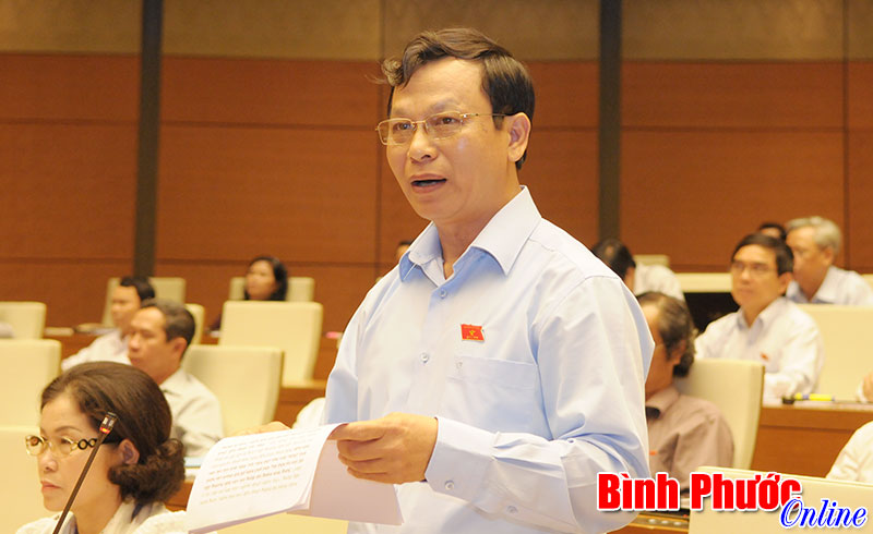 Kh&ocirc;ng thể v&igrave; đề cao chức năng quản l&yacute; h&agrave;nh ch&iacute;nh m&agrave; qu&ecirc;n đi vai tr&ograve; đại diện của nh&acirc;n d&acirc;n