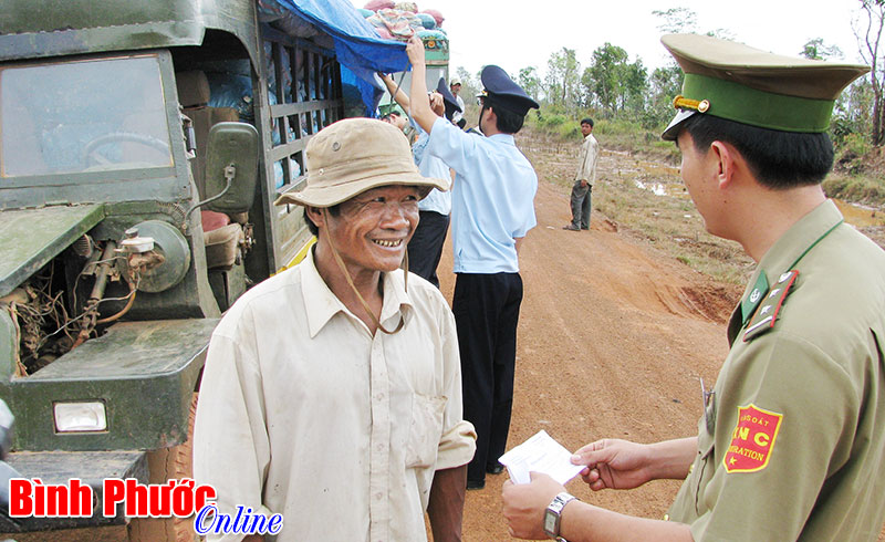 Cam go chống mua b&aacute;n xe m&aacute;y gian qua bi&ecirc;n giới