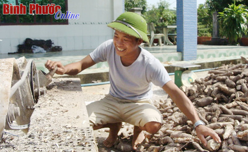 Chàng trai mồ côi giàu nghị lực