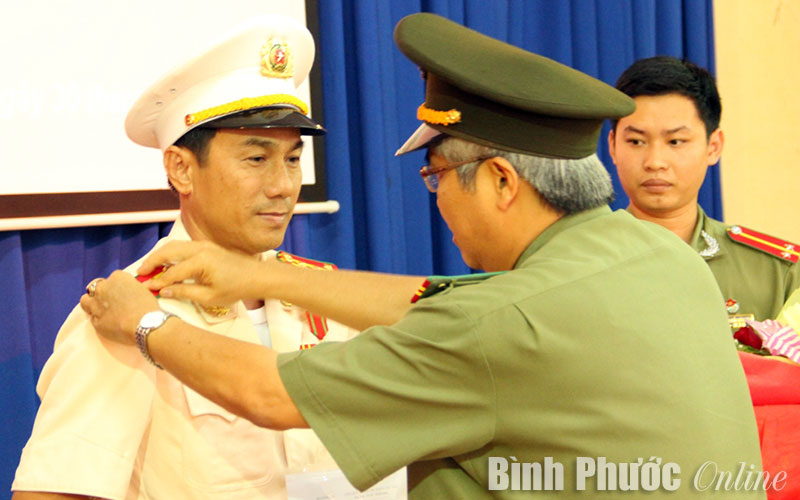 Đại t&aacute; V&otilde; H&ugrave;ng Minh giữ chức Ph&oacute; gi&aacute;m đốc C&ocirc;ng an tỉnh