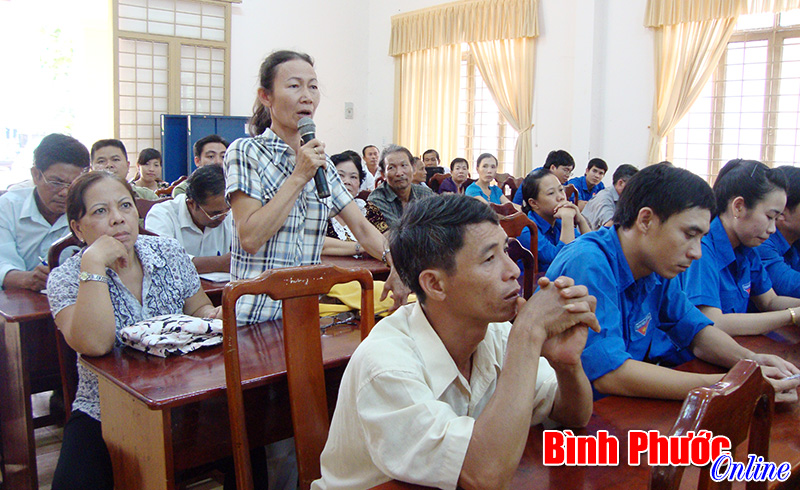 Cử tri huyện Đồng Ph&uacute; quan t&acirc;m đến dự &aacute;n Khu d&ocirc; thị - dịch vụ - c&ocirc;ng nghiệp Đồng Ph&uacute;