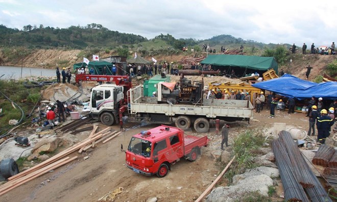 Vụ sập hầm thủy điện Lâm Đồng: Đào thêm đường hầm phụ hai