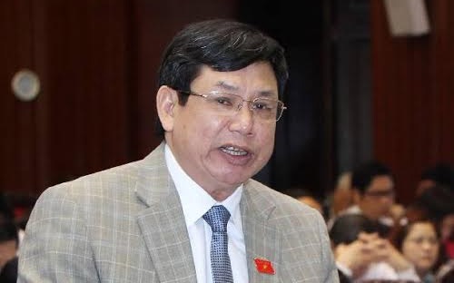 Đại biểu đề nghị loại bỏ việc sắp xếp c&aacute;n bộ theo hậu duệ, tiền tệ