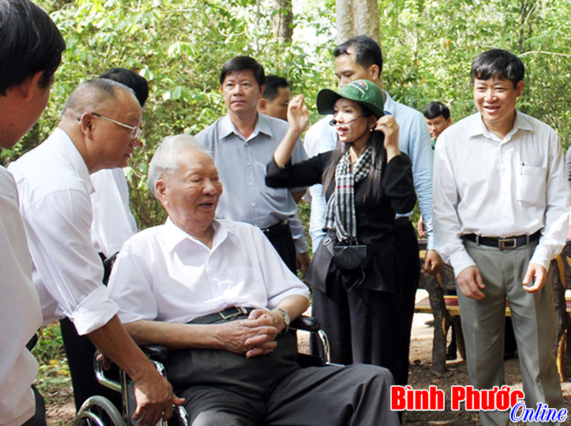 Đại tướng L&ecirc; Đức Anh với Lộc Ninh v&agrave; Chiến dịch Hồ Ch&iacute; Minh lịch sử