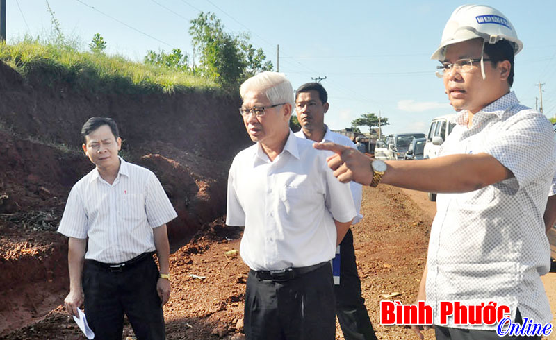 Giải phóng mặt bằng Quốc lộ 14 phải xong trước 30-10