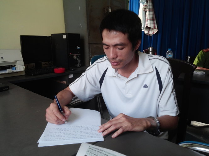 Đ&acirc;m chết vợ, xả nước cho ngạt con 10 th&aacute;ng tuổi