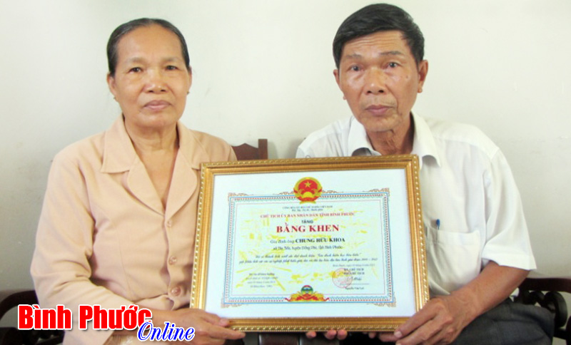 Gia đình hiếu học tiêu biểu