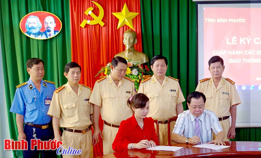 Hai c&ocirc;ng ty cam kết kh&ocirc;ng chở h&agrave;ng qu&aacute; tải trọng