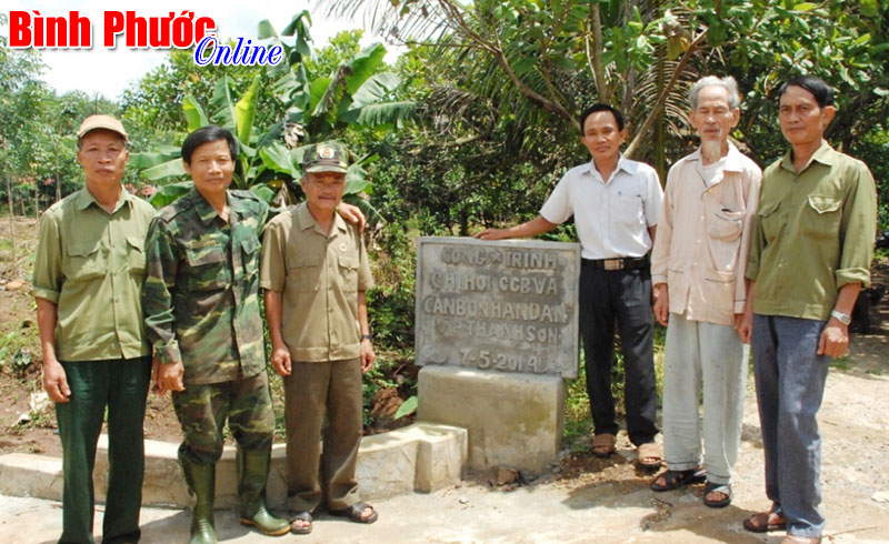 H&igrave;nh mẫu cho thế hệ trẻ noi gương