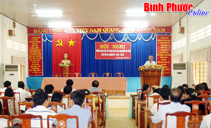 B&ugrave; Đăng ch&uacute; trọng n&acirc;ng cao chất lượng tuy&ecirc;n truyền nghị quyết của Đảng