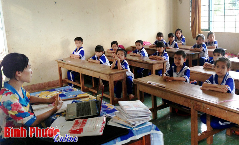 Huyện Bù Gia Mập thiếu giáo viên và phòng học