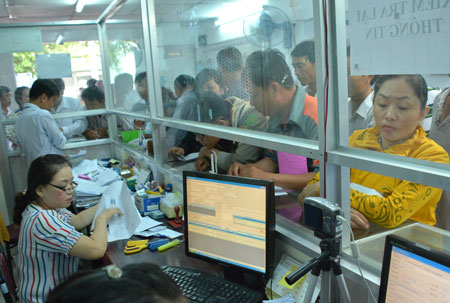 Đổi giấy ph&eacute;p l&aacute;i xe qua mạng