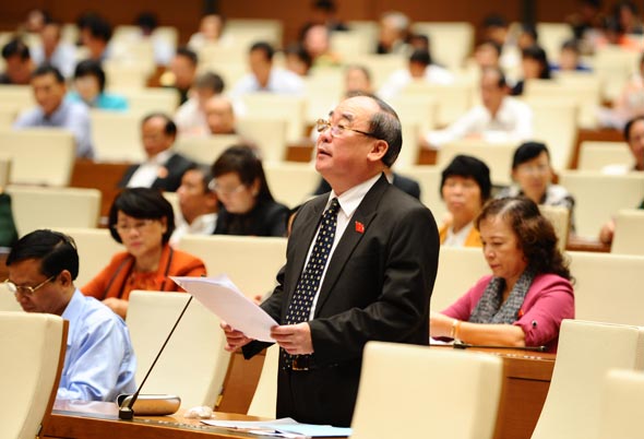 Quốc hội cho &yacute; kiến về dự &aacute;n Luật Tổ chức ch&iacute;nh quyền địa phương: Tranh luận s&ocirc;i nổi về m&ocirc; h&igrave;nh tổ chức ch&iacute;nh quyền địa phương