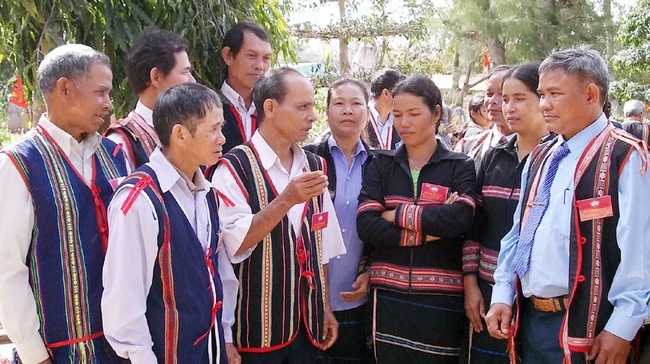 &Iacute;t nhất 40% c&aacute;n bộ UBDT phải l&agrave; người d&acirc;n tộc thiểu số